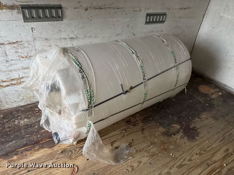 image for item EG2420 2017 Ford E450 Super Duty blow-in insulation box van