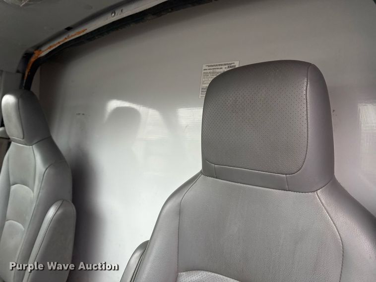 image for item EG2420 2017 Ford E450 Super Duty blow-in insulation box van