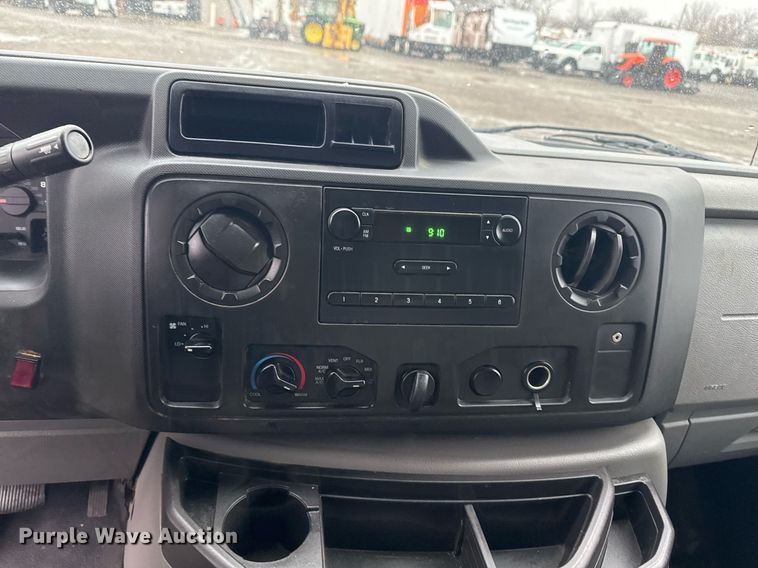 image for item EG2420 2017 Ford E450 Super Duty blow-in insulation box van