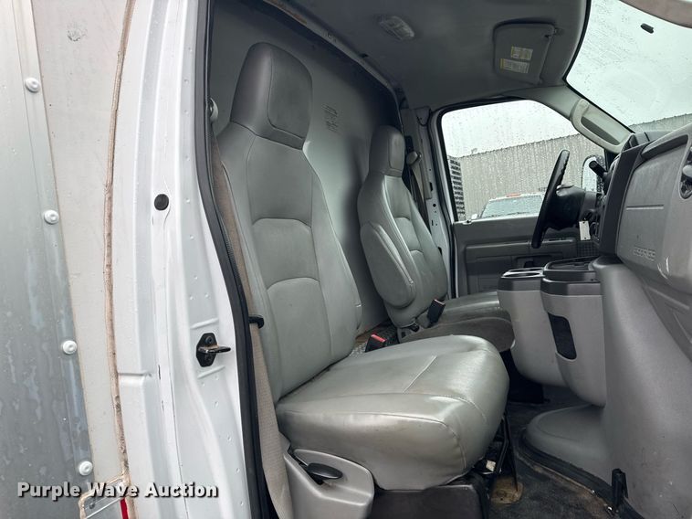 image for item EG2420 2017 Ford E450 Super Duty blow-in insulation box van