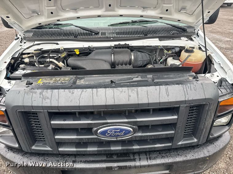 image for item EG2420 2017 Ford E450 Super Duty blow-in insulation box van