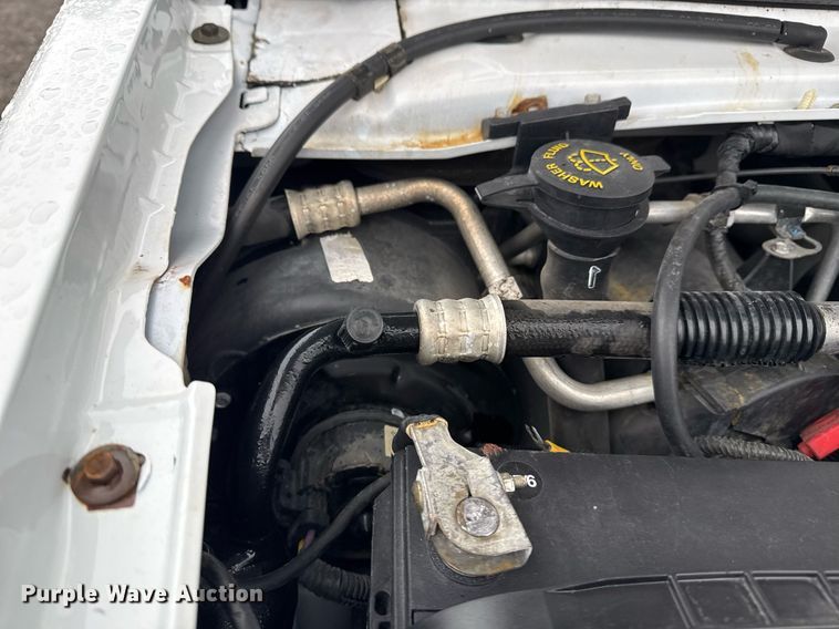 image for item EG2420 2017 Ford E450 Super Duty blow-in insulation box van