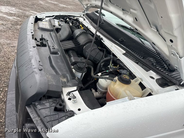 image for item EG2420 2017 Ford E450 Super Duty blow-in insulation box van