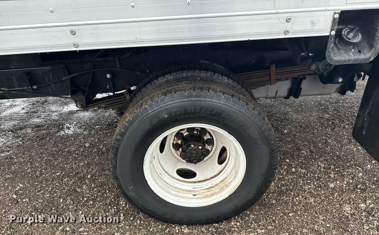 image for item EG2420 2017 Ford E450 Super Duty blow-in insulation box van