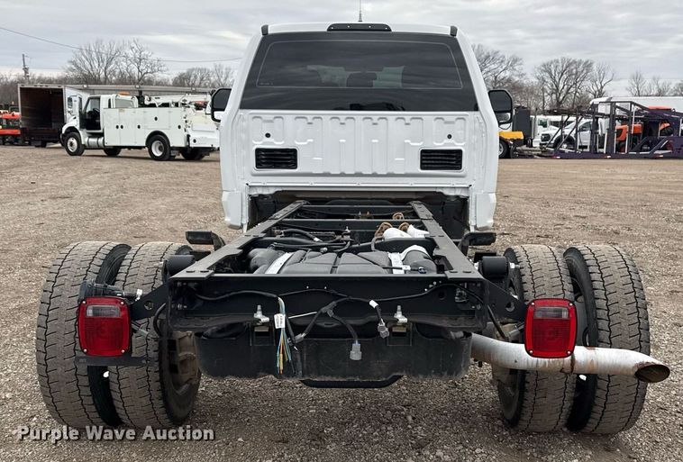 image for item EG2463 2017 Ford F450 Super Duty SuperCab truck cab and chassis