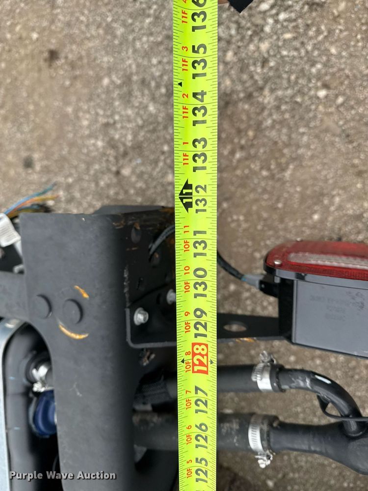 image for item EG2463 2017 Ford F450 Super Duty SuperCab truck cab and chassis