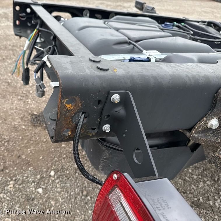image for item EG2463 2017 Ford F450 Super Duty SuperCab truck cab and chassis