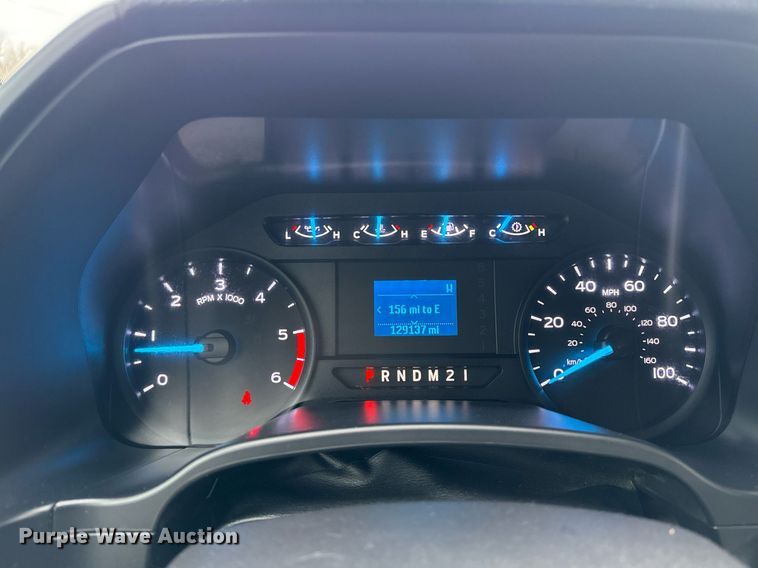 image for item EG2463 2017 Ford F450 Super Duty SuperCab truck cab and chassis