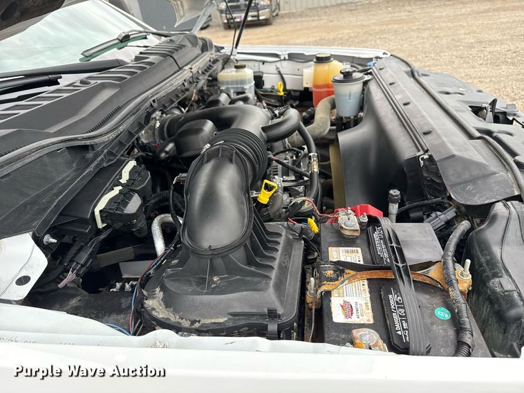 image for item EG2463 2017 Ford F450 Super Duty SuperCab truck cab and chassis