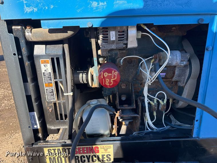 image for item EG2479 2009 Miller Bobcat 250 welder/generator
