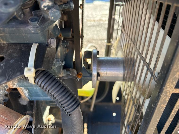 image for item EG2479 2009 Miller Bobcat 250 welder/generator