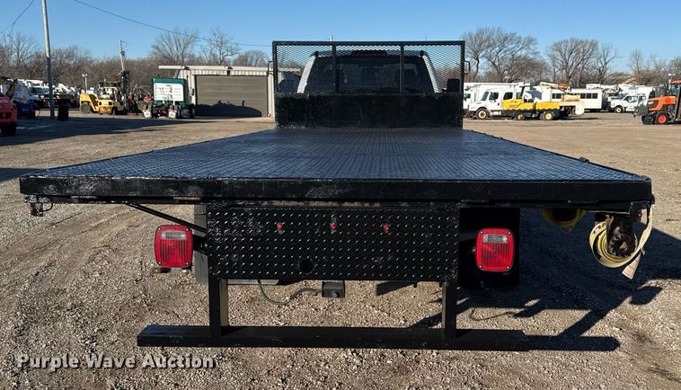 image for item EG2483 2019 Ford F550 flatbed truck