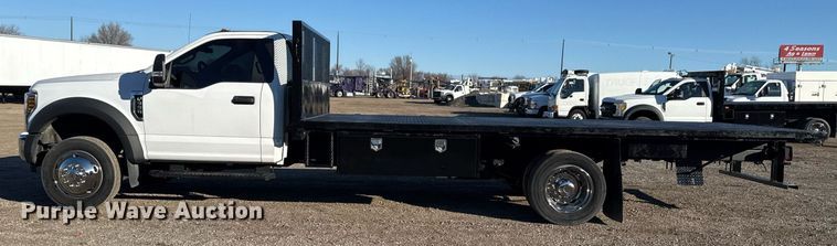image for item EG2483 2019 Ford F550 flatbed truck