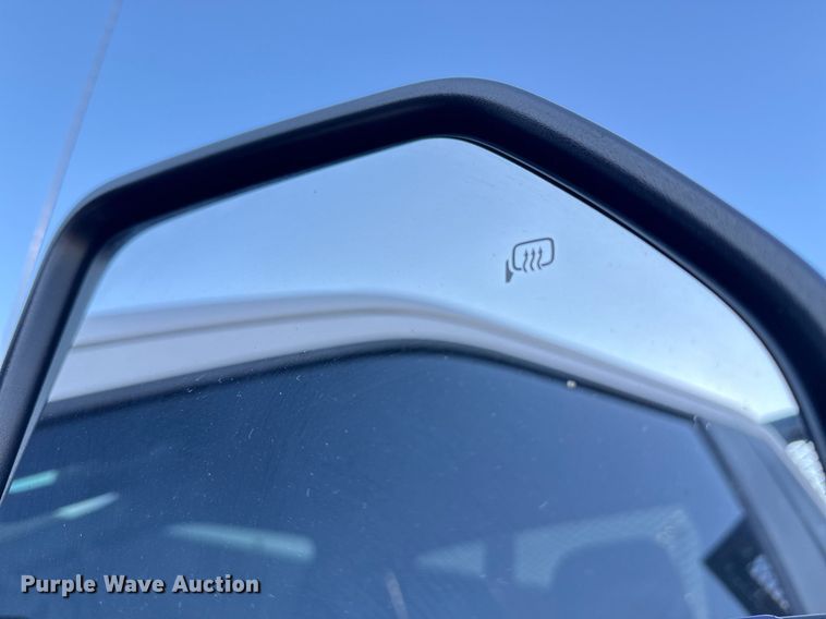 image for item EG2483 2019 Ford F550 flatbed truck