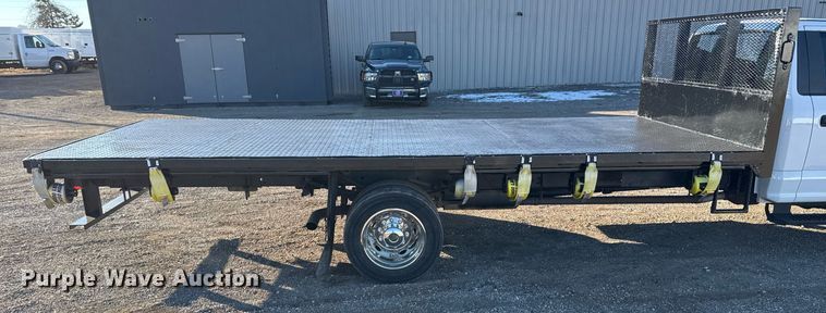 image for item EG2483 2019 Ford F550 flatbed truck