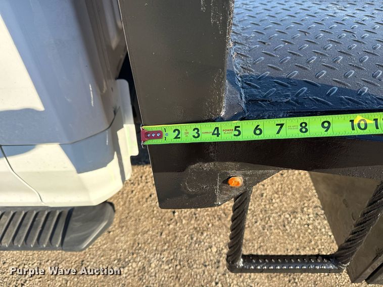 image for item EG2483 2019 Ford F550 flatbed truck