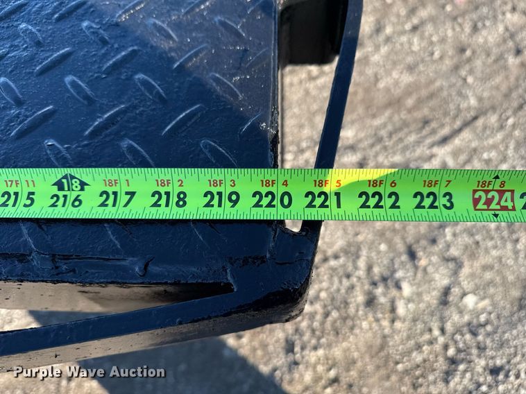 image for item EG2483 2019 Ford F550 flatbed truck