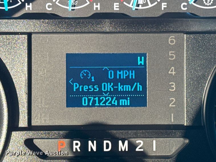 image for item EG2483 2019 Ford F550 flatbed truck