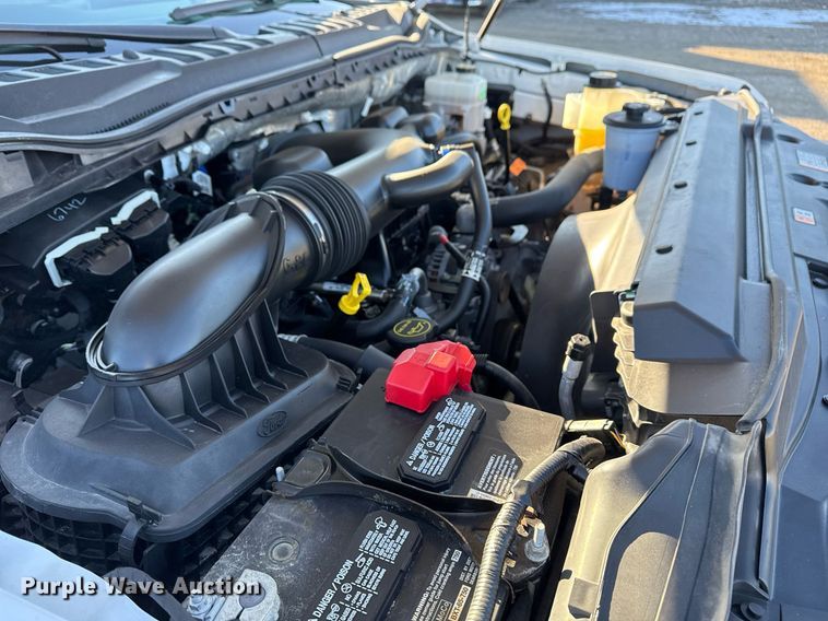 image for item EG2483 2019 Ford F550 flatbed truck