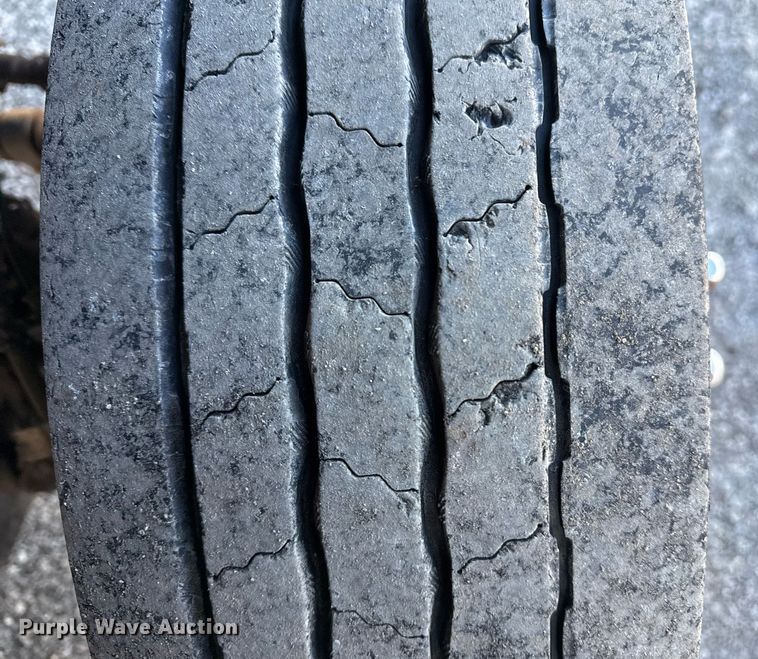 image for item EG2483 2019 Ford F550 flatbed truck