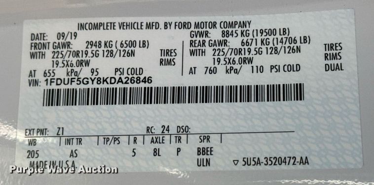 image for item EG2483 2019 Ford F550 flatbed truck