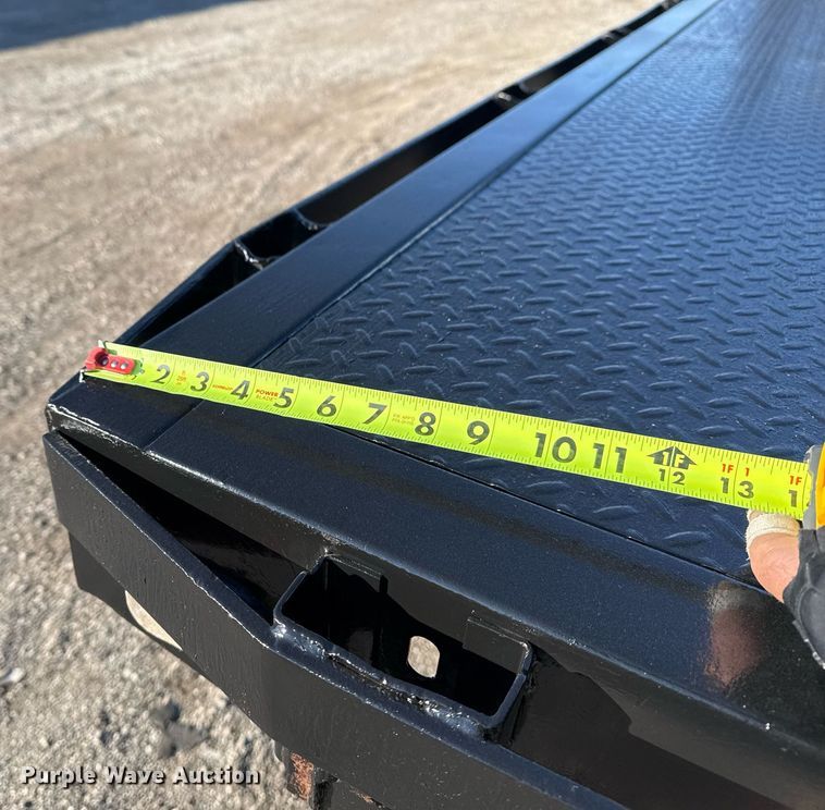 image for item EG2484 2017 Ford F550 dump flatbed truck