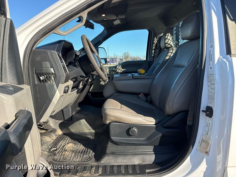 image for item EG2484 2017 Ford F550 dump flatbed truck