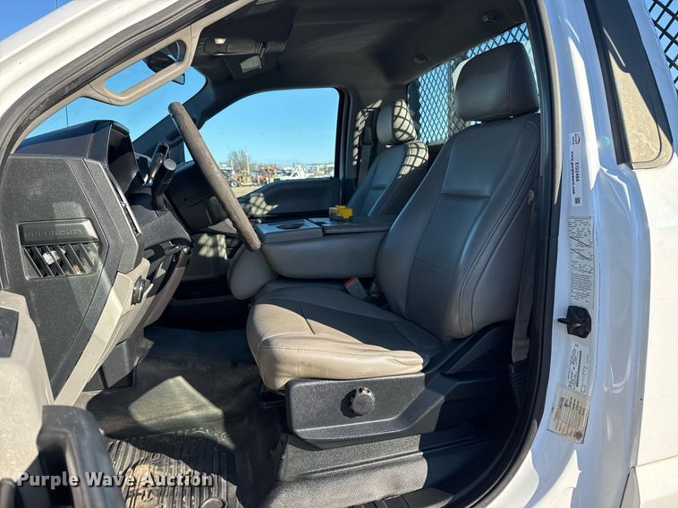 image for item EG2484 2017 Ford F550 dump flatbed truck