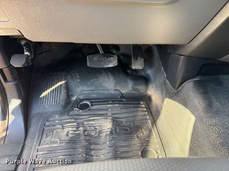 image for item EG2484 2017 Ford F550 dump flatbed truck