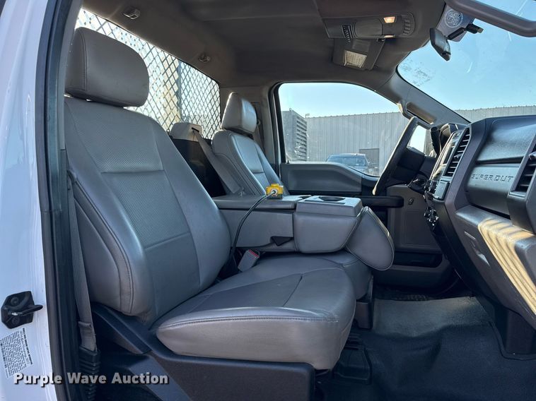 image for item EG2484 2017 Ford F550 dump flatbed truck