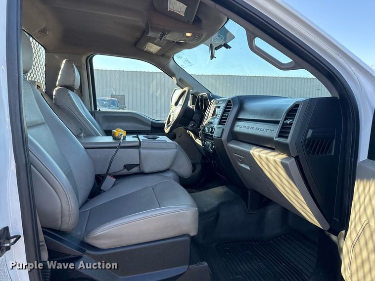 image for item EG2484 2017 Ford F550 dump flatbed truck