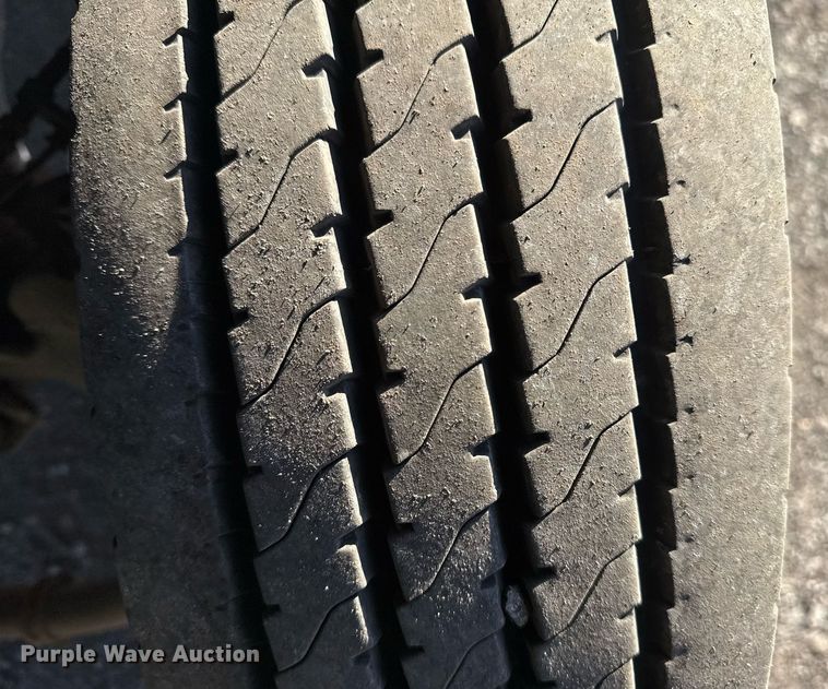 image for item EG2484 2017 Ford F550 dump flatbed truck