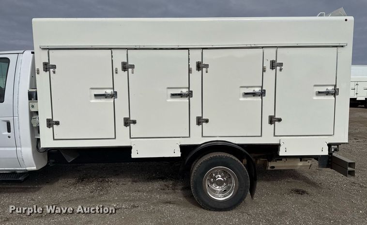 image for item EG2489 2019 Ford E450 Super Duty refrigerated truck