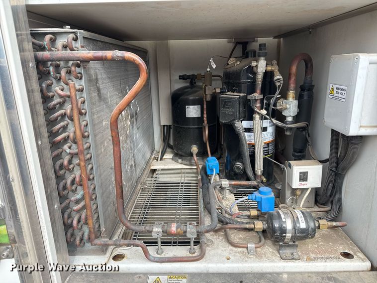 image for item EG2489 2019 Ford E450 Super Duty refrigerated truck