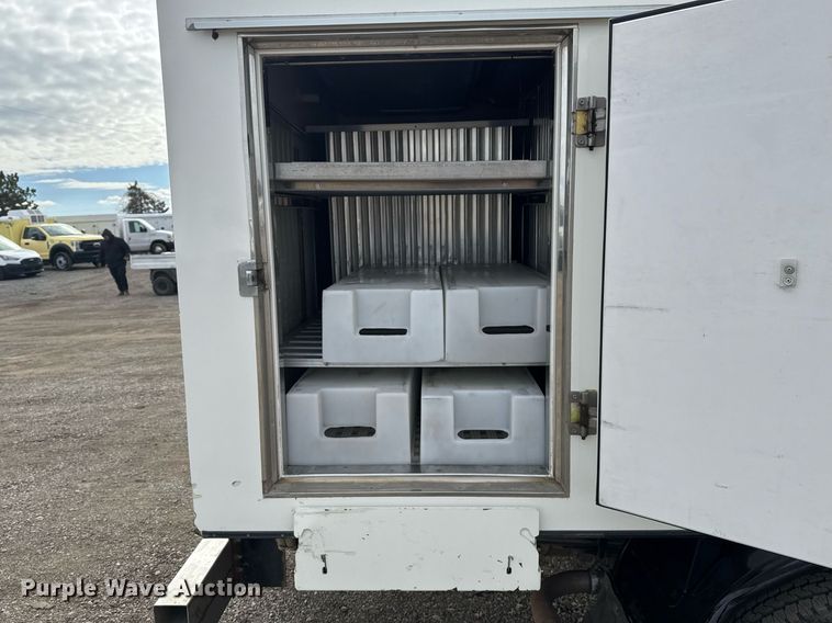 image for item EG2489 2019 Ford E450 Super Duty refrigerated truck