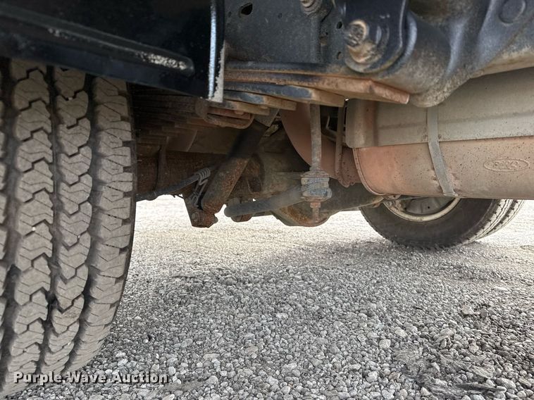 image for item EG2489 2019 Ford E450 Super Duty refrigerated truck