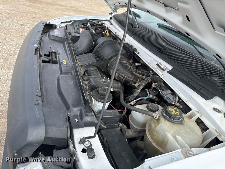 image for item EG2489 2019 Ford E450 Super Duty refrigerated truck