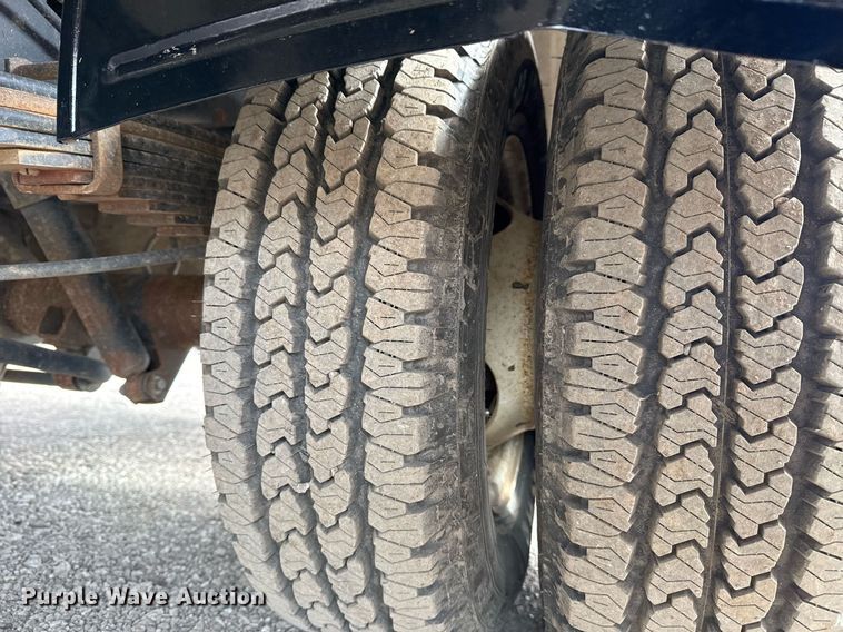 image for item EG2489 2019 Ford E450 Super Duty refrigerated truck