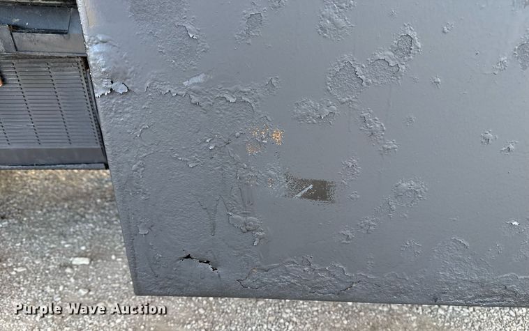 image for item EG2492 2014 Isuzu NPR flatbed truck