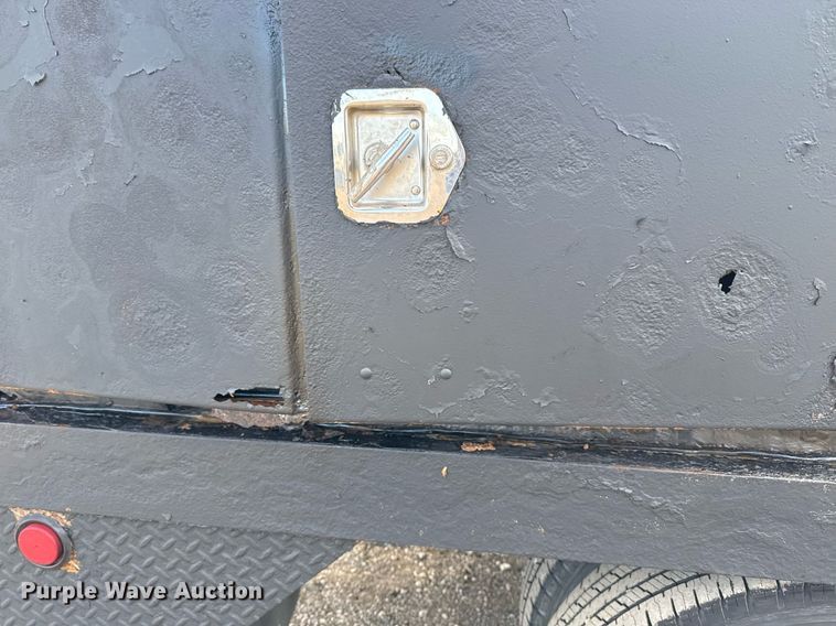 image for item EG2492 2014 Isuzu NPR flatbed truck