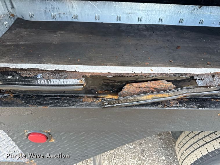 image for item EG2492 2014 Isuzu NPR flatbed truck