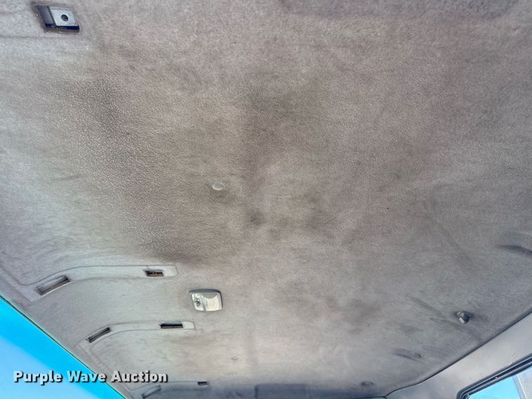 image for item EG2492 2014 Isuzu NPR flatbed truck