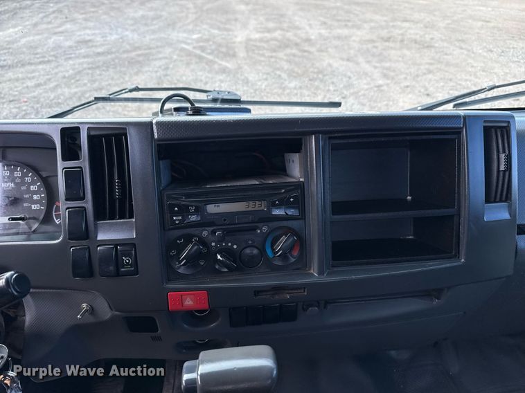 image for item EG2492 2014 Isuzu NPR flatbed truck