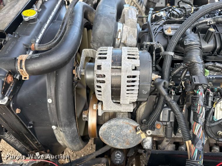 image for item EG2492 2014 Isuzu NPR flatbed truck