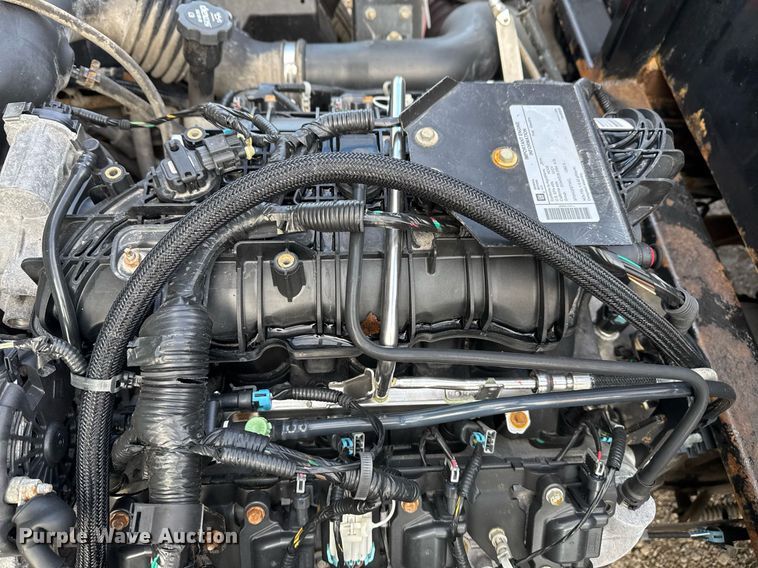 image for item EG2492 2014 Isuzu NPR flatbed truck