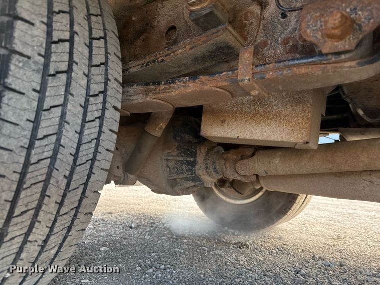 image for item EG2492 2014 Isuzu NPR flatbed truck