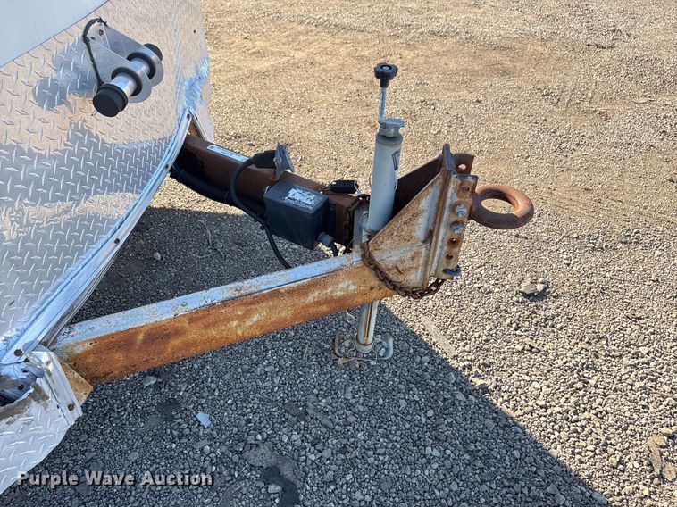 image for item EG2501 2012 Haulmark enclosed cargo trailer