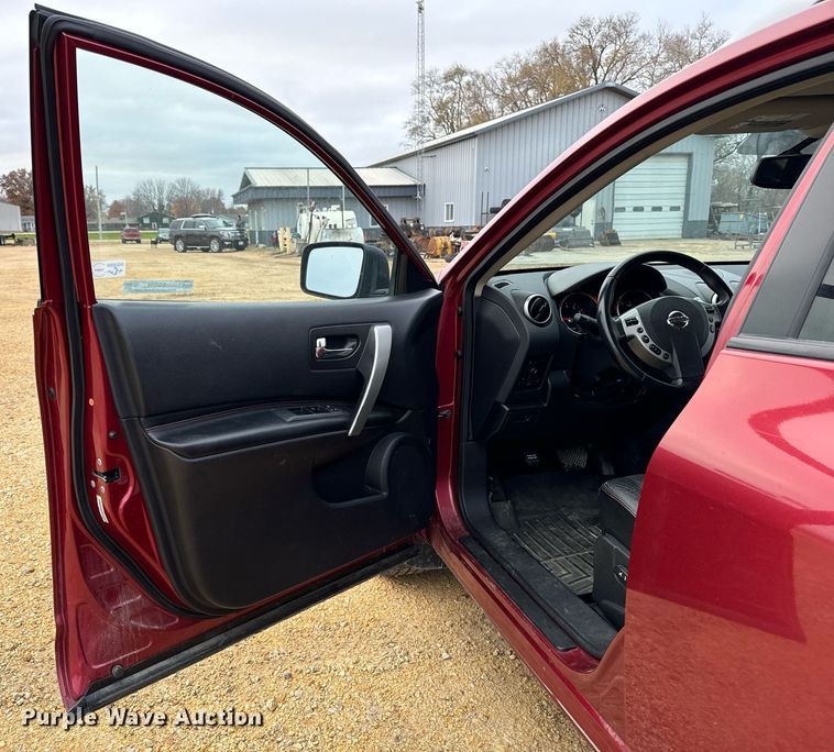 image for item EG7010 2008 Nissan Rogue SL AWD SUV