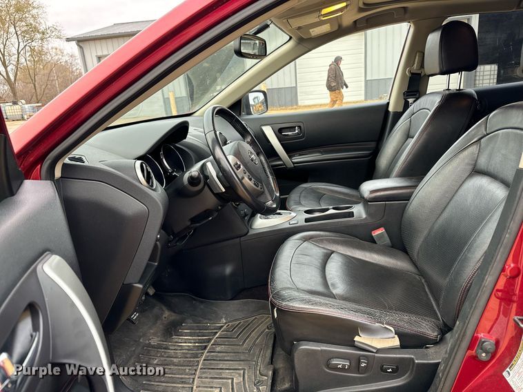 image for item EG7010 2008 Nissan Rogue SL AWD SUV