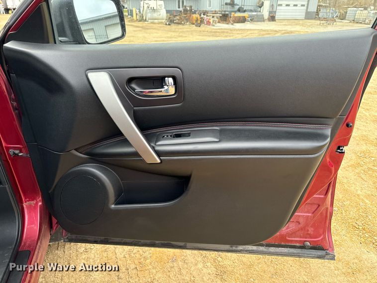 image for item EG7010 2008 Nissan Rogue SL AWD SUV